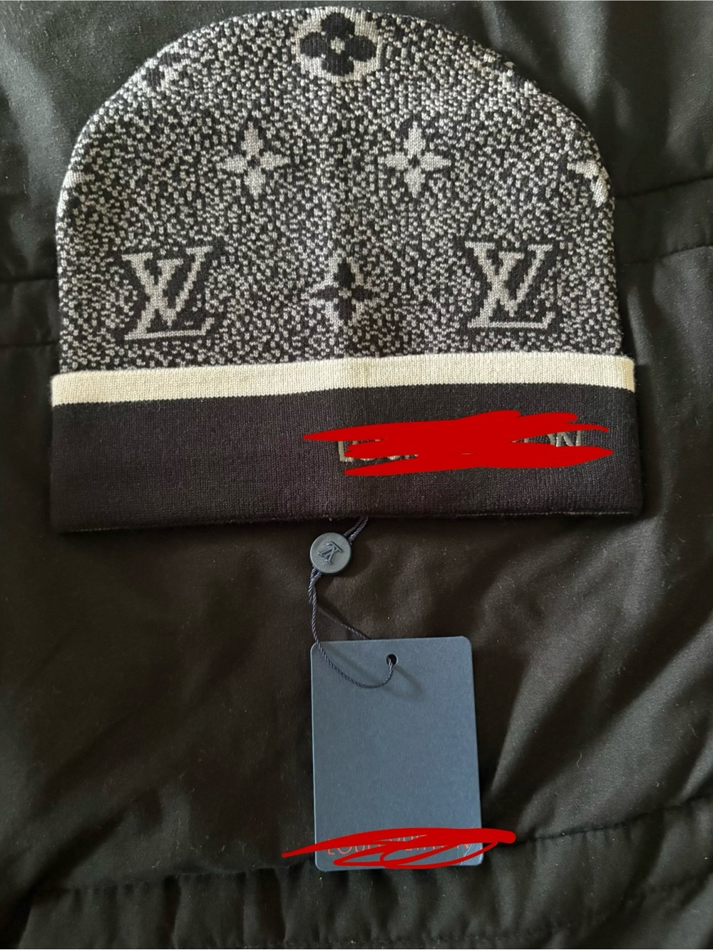 & Other Stories Black and Cream Knit Beanie